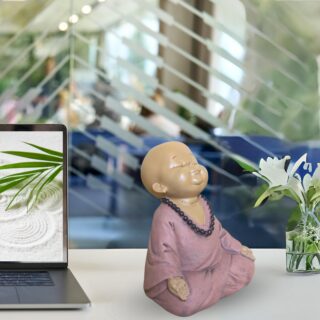 Statuette Bouddha Bébé Rose en Méditation – Image 6