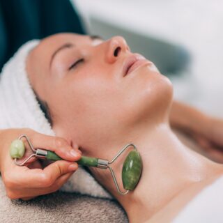 Set 2 Masseurs Visage en Pierre de Jade - Vert – Image 12