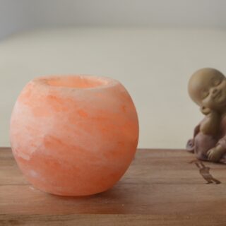 Bougeoir en Cristal de Sel Himalaya Sphère 900g – Image 9