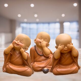 Trio de statues de Bonzes mythiques