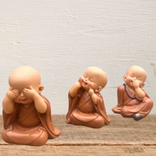 Trio de statues de Bonzes mythiques – Image 10